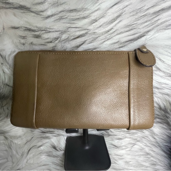 AUTHENTIC CHLOE ELSIE LONG ZIP TURN LOCK WALLET - Picture 3 of 16